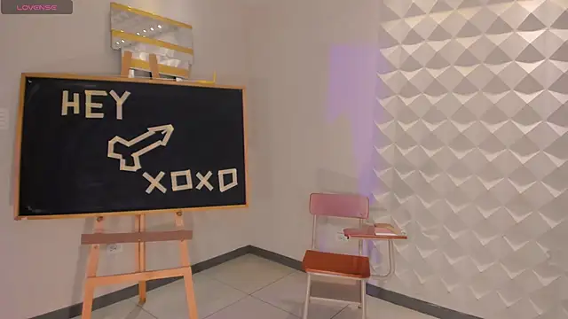 Snapshot of ScarlettBlaze_ chatting on October 31, 2025, 12:57 pm ScarlettBlaze online show from October 31, 2025, 12:57 pm