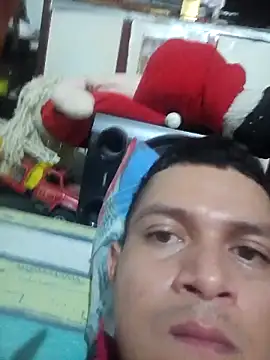 Snapshot of Tred322david chatting on December 13, 2025, 8:04 pm Tred322david online show from December 13, 2025, 8:04 pm