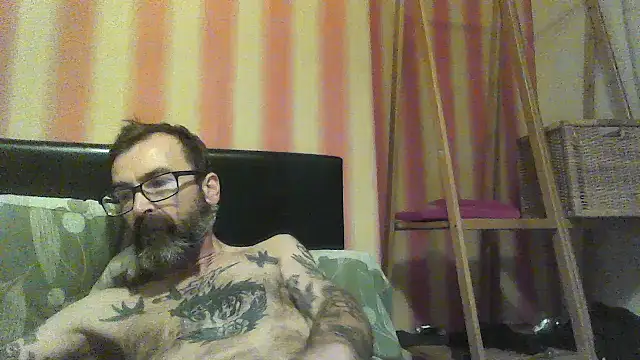 Tattooeddudexxx online show from November 19, 2025, 12:54 am