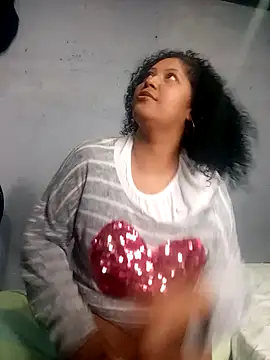 isabel and hekler online show from November 11, 2025, 11:27 am