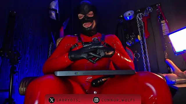 Snapshot of Master_Connor_BDSM chatting on June 26, 2026, 10:37 pm Master Connor BDSM online show from June 26, 2026, 10:37 pm