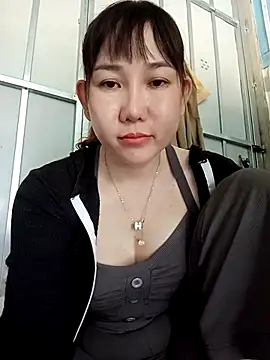 Snapshot of Ana-love2025 chatting on November 19, 2025, 1:05 am Ana-love2025 online show from November 19, 2025, 1:05 am