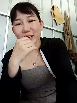 Snapshot of Ana-love2025 chatting on November 10, 2025, 2:27 am Ana-love2025 online show from November 10, 2025, 2:27 am