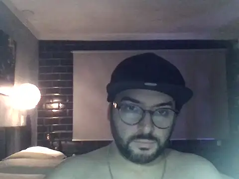 Snapshot of RickdeSP chatting on November 17, 2025, 7:18 pm RickdeSP online show from November 17, 2025, 7:18 pm