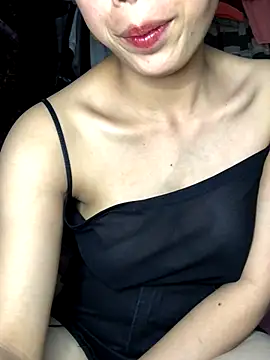 Snapshot of Lily-2k chatting on December 3, 2025, 7:52 am Lily-2k online show from December 3, 2025, 7:52 am