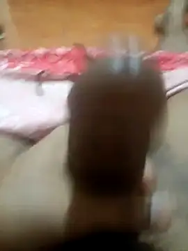 Snapshot of bullamon6549 chatting on October 19, 2025, 2:14 am bullamon6549 online show from October 19, 2025, 2:14 am