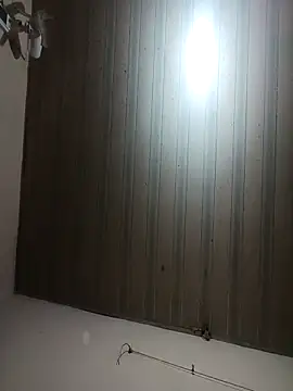 Snapshot of bullamon6549 chatting on October 27, 2025, 5:36 pm bullamon6549 online show from October 27, 2025, 5:36 pm