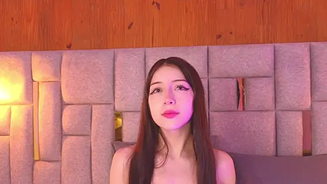 Snapshot of bella_kittyy_ chatting on November 29, 2025, 5:29 am bella kittyy online show from November 29, 2025, 5:29 am