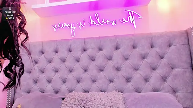 Snapshot of Sophiia_77 chatting on November 1, 2025, 10:36 pm Sophiia 77 online show from November 1, 2025, 10:36 pm