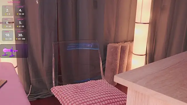 Snapshot of ElodieRousse_ chatting on November 2, 2025, 11:37 am ElodieRousse online show from November 2, 2025, 11:37 am