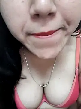 Snapshot of hornybitch690 chatting on April 4, 2026, 5:41 pm hornybitch690 online show from April 4, 2026, 5:41 pm