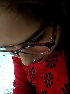 Snapshot of Vanshika1432 chatting on November 25, 2025, 8:14 am Vanshika1432 online show from November 25, 2025, 8:14 am