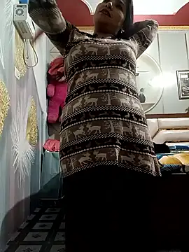 Snapshot of Vanshika1432 chatting on November 18, 2025, 7:22 am Vanshika1432 online show from November 18, 2025, 7:22 am