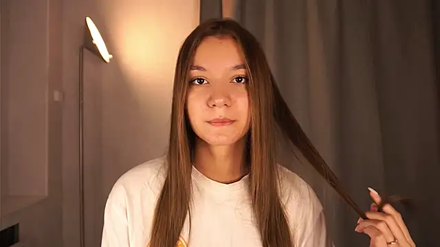 Snapshot of BrynnHolverson chatting on October 20, 2025, 5:13 pm BrynnHolverson online show from October 20, 2025, 5:13 pm