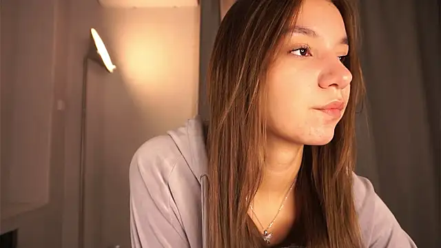 Snapshot of BrynnHolverson chatting on October 24, 2025, 5:23 pm BrynnHolverson online show from October 24, 2025, 5:23 pm