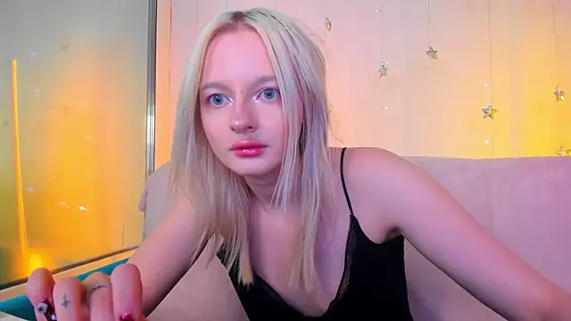 Snapshot of AlessaKiss chatting on June 1, 2026, 9:53 am AlessaKiss online show from June 1, 2026, 9:53 am