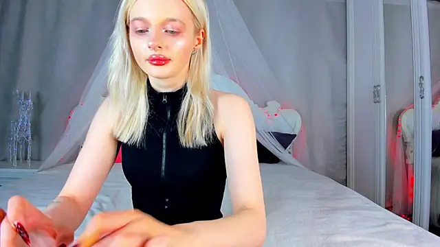 Snapshot of AlessaKiss chatting on June 5, 2026, 9:04 am AlessaKiss online show from June 5, 2026, 9:04 am