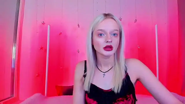 Snapshot of AlessaKiss chatting on July 18, 2026, 1:36 am AlessaKiss online show from July 18, 2026, 1:36 am