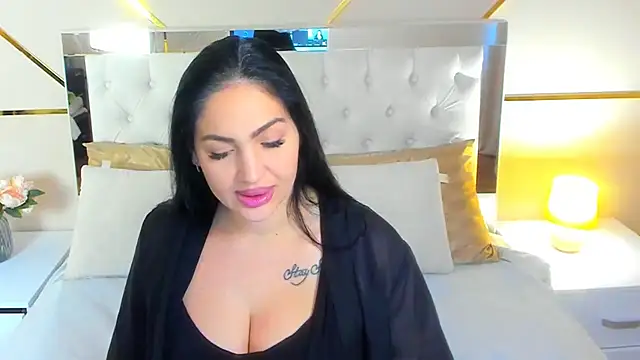 Snapshot of Wild_Angel999 chatting on November 6, 2025, 6:28 am Wild Angel999 online show from November 6, 2025, 6:28 am