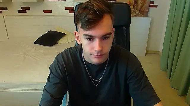 Snapshot of BradyFlint chatting on November 28, 2025, 10:37 am BradyFlint online show from November 28, 2025, 10:37 am