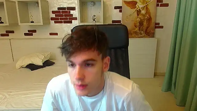 Snapshot of BradyFlint chatting on November 21, 2025, 5:17 am BradyFlint online show from November 21, 2025, 5:17 am