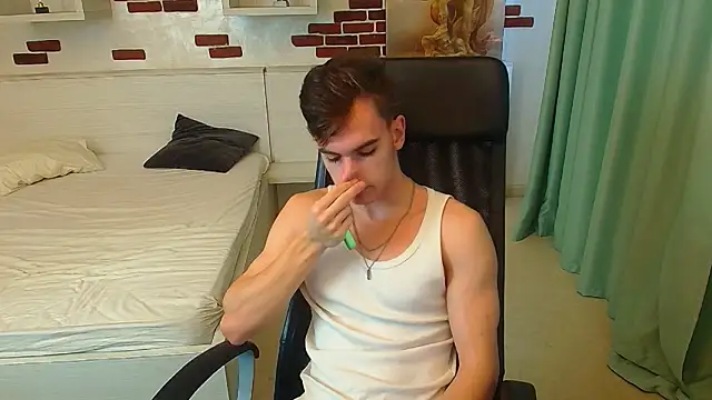 Snapshot of BradyFlint chatting on October 29, 2025, 6:23 am BradyFlint online show from October 29, 2025, 6:23 am