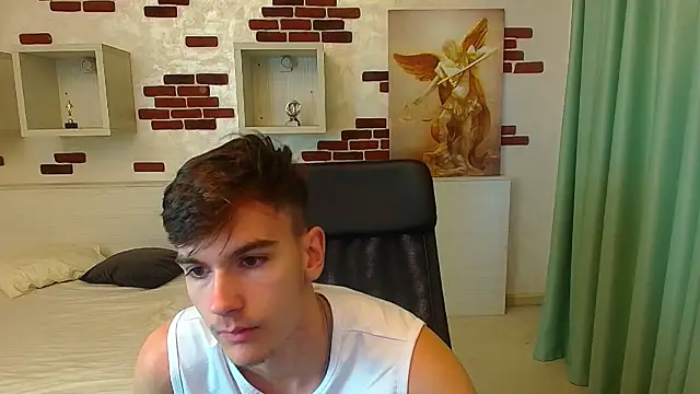 Snapshot of BradyFlint chatting on November 15, 2025, 6:28 am BradyFlint online show from November 15, 2025, 6:28 am