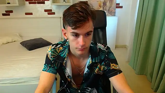 Snapshot of BradyFlint chatting on October 26, 2025, 11:32 am BradyFlint online show from October 26, 2025, 11:32 am