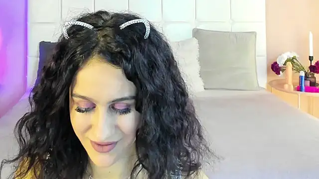 Snapshot of IzieCarter chatting on October 24, 2025, 7:24 pm IzieCarter online show from October 24, 2025, 7:24 pm