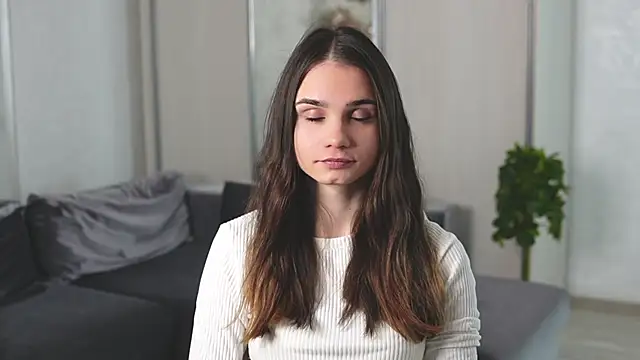 Snapshot of ViceBerry chatting on November 3, 2025, 9:57 am ViceBerry online show from November 3, 2025, 9:57 am