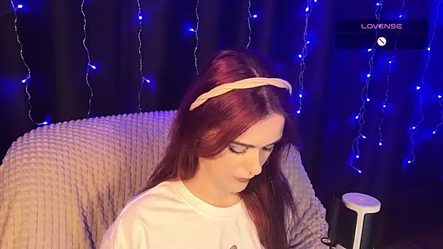 Snapshot of Veksal1a chatting on February 28, 2026, 5:01 pm Veksal1a online show from February 28, 2026, 5:01 pm