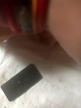 Snapshot of M-MAYA chatting on January 8, 2026, 8:20 am M-MAYA online show from January 8, 2026, 8:20 am