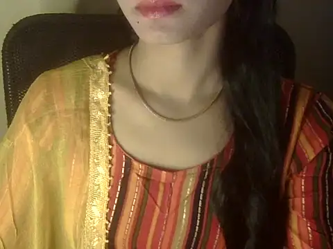 Snapshot of Shezi_N chatting on December 14, 2025, 1:17 pm Shezi N online show from December 14, 2025, 1:17 pm