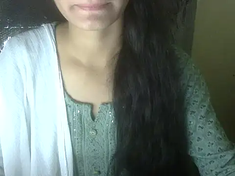 Snapshot of Shezi_N chatting on October 31, 2025, 12:24 pm Shezi N online show from October 31, 2025, 12:24 pm