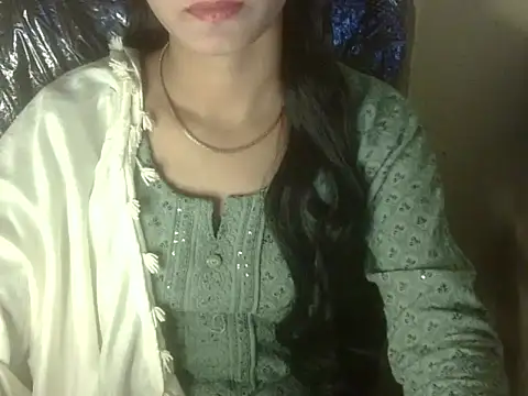 Snapshot of Shezi_N chatting on December 2, 2025, 3:25 pm Shezi N online show from December 2, 2025, 3:25 pm