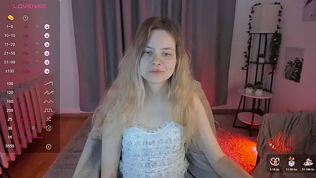 DreamSinder online show from November 11, 2025, 6:30 am