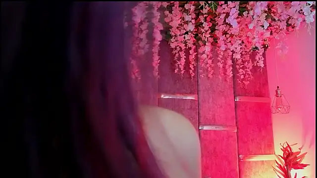 Snapshot of Rynka_ chatting on February 13, 2026, 4:01 am Rynka online show from February 13, 2026, 4:01 am