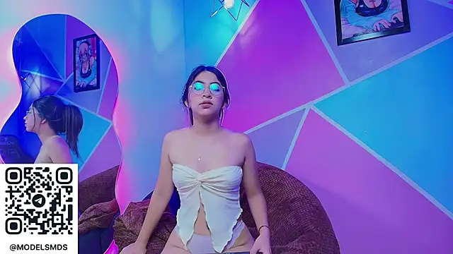 Snapshot of rachel_mds chatting on October 23, 2025, 1:43 pm rachel mds online show from October 23, 2025, 1:43 pm