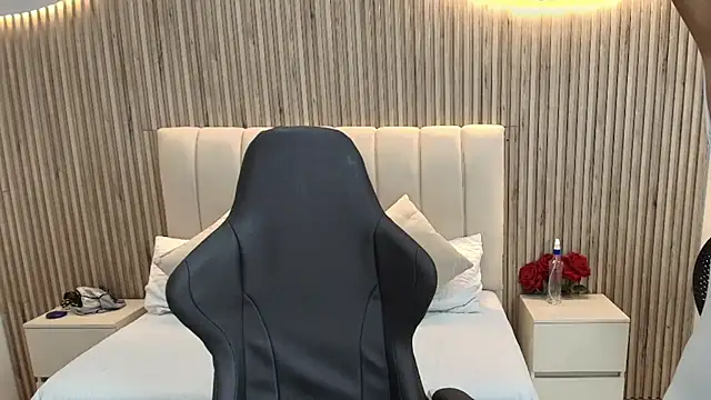 Snapshot of Aziz_daud chatting on October 24, 2025, 12:04 pm Aziz daud online show from October 24, 2025, 12:04 pm