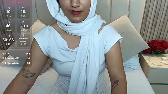 Snapshot of Aziz_daud chatting on October 22, 2025, 12:21 am Aziz daud online show from October 22, 2025, 12:21 am