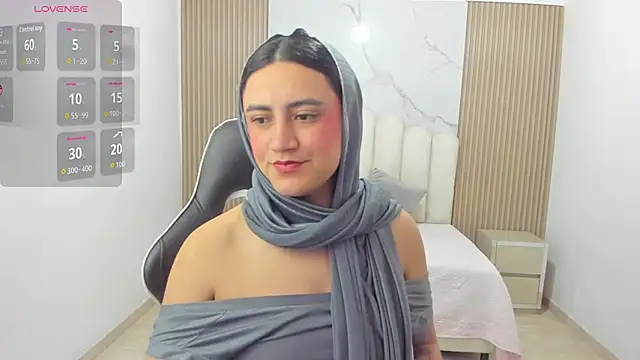 Snapshot of Aziz_daud chatting on August 6, 2026, 1:39 pm Aziz daud online show from August 6, 2026, 1:39 pm