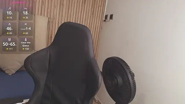 Snapshot of Aziz_daud chatting on November 25, 2025, 12:05 pm Aziz daud online show from November 25, 2025, 12:05 pm