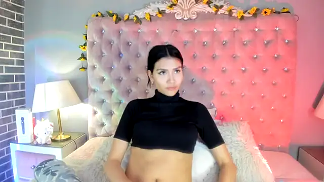 TanyaBello online show from June 23, 2026, 4:43 am