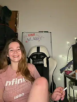 Rhyumii online show from July 17, 2026, 1:03 am