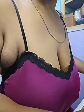 Snapshot of Desi_Maya69 chatting on July 12, 2026, 5:47 pm Desi Maya69 online show from July 12, 2026, 5:47 pm