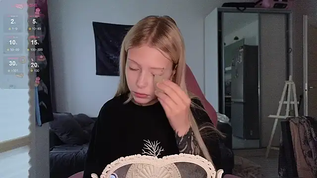 eliza saddcat online show from October 31, 2025, 12:35 pm