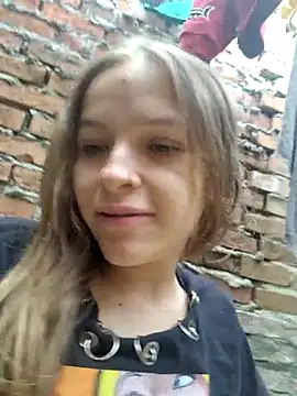 Snapshot of bambiluly chatting on October 29, 2025, 1:54 pm bambiluly online show from October 29, 2025, 1:54 pm