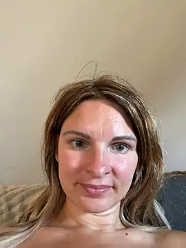 Snapshot of kinkysarahx chatting on June 19, 2026, 12:55 pm kinkysarahx online show from June 19, 2026, 12:55 pm