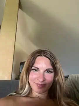 Snapshot of kinkysarahx chatting on June 18, 2026, 1:49 pm kinkysarahx online show from June 18, 2026, 1:49 pm