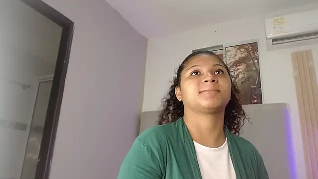 miel alisha online show from February 3, 2026, 12:21 pm